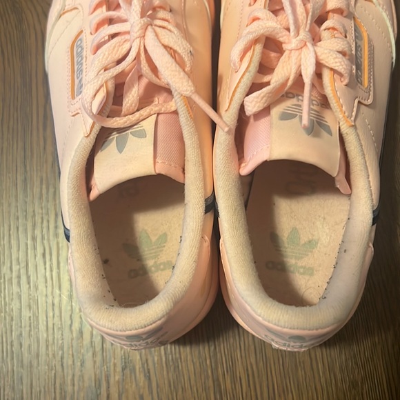 Adidas - Picture 4 of 4